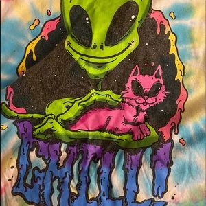 5 different tshirts all different sizes